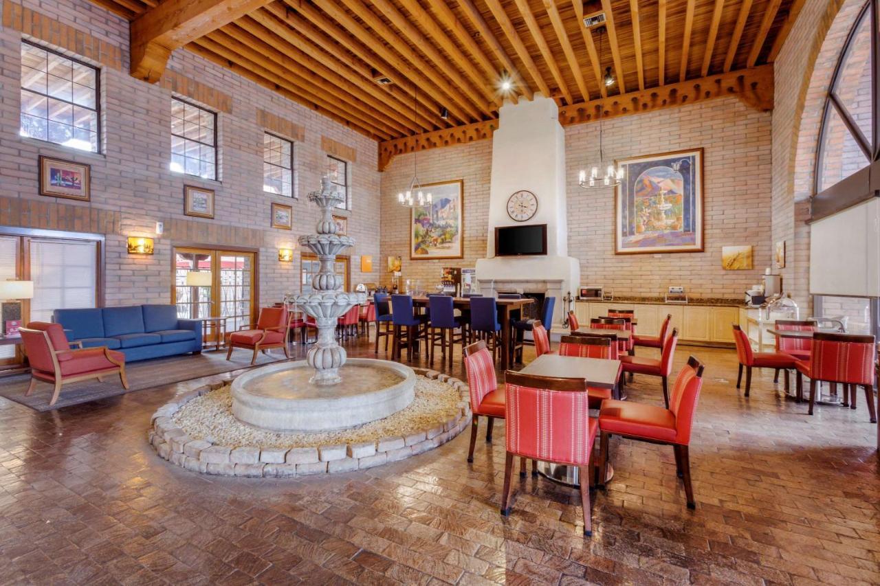 Comfort Suites At Sabino Canyon Tucson Exterior foto