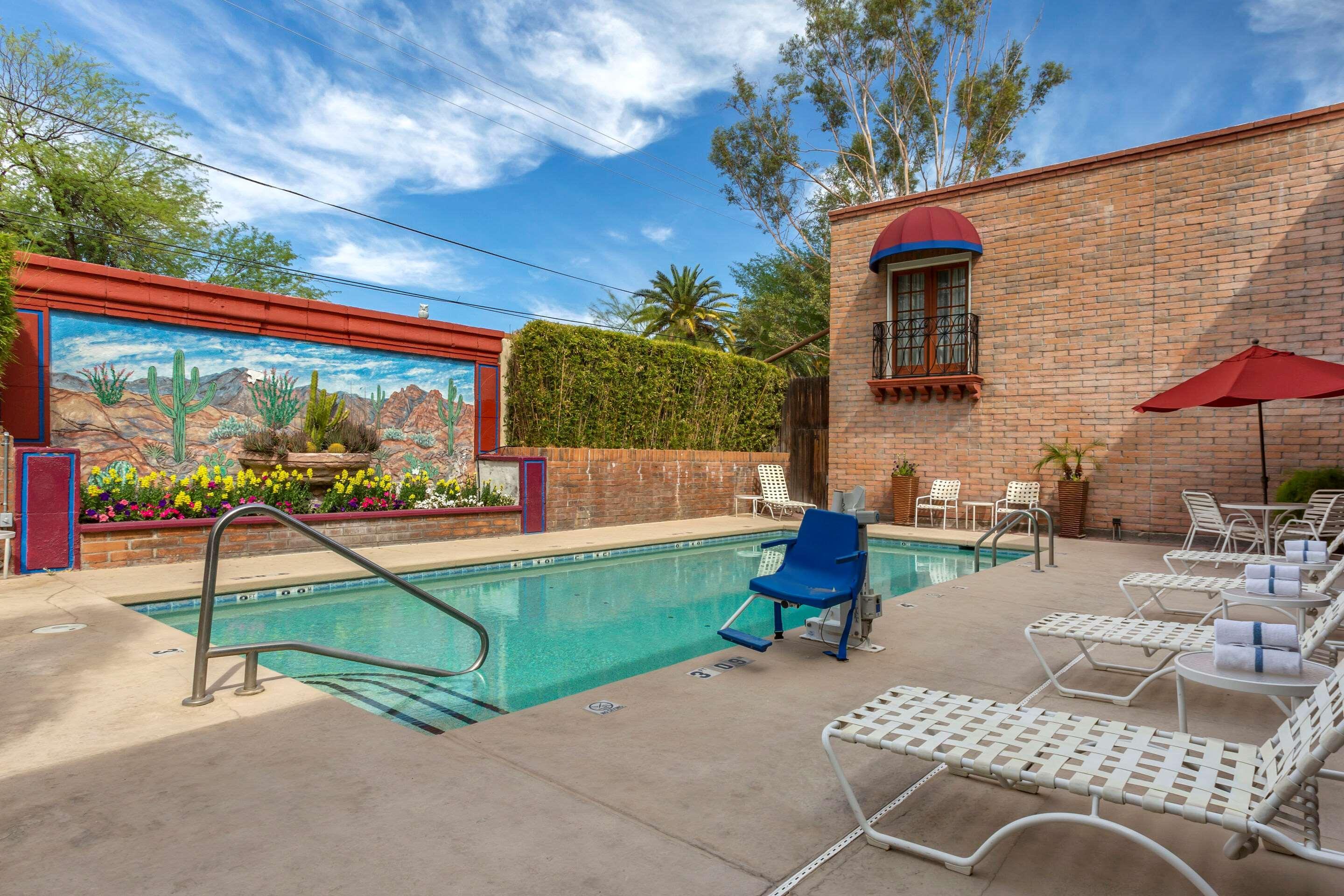Comfort Suites At Sabino Canyon Tucson Exterior foto